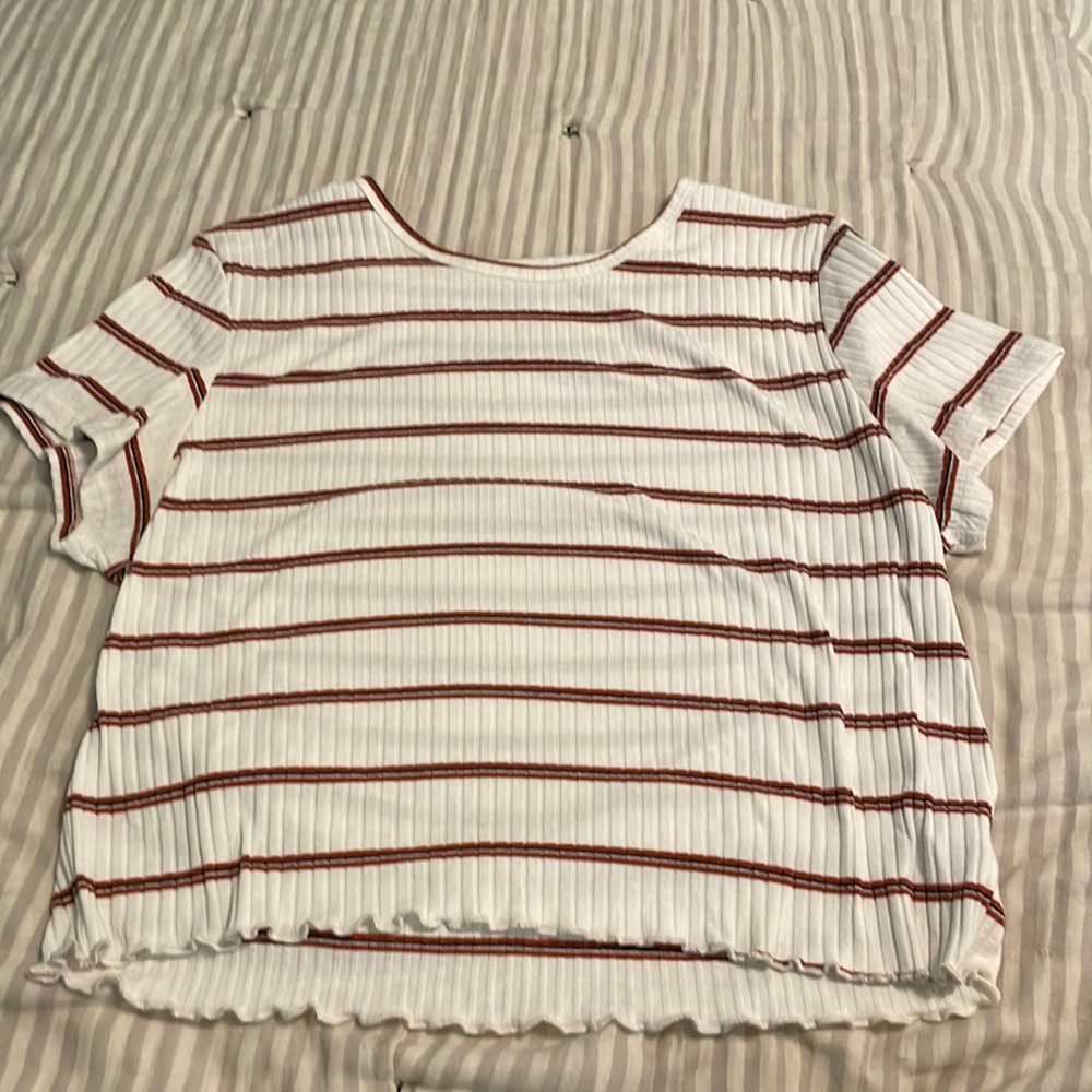 Womans XL American Eagle Ruffle Crop Top